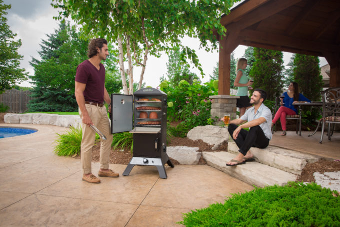 Broil King Fumoir Vertical Smoke à gaz ref 923613